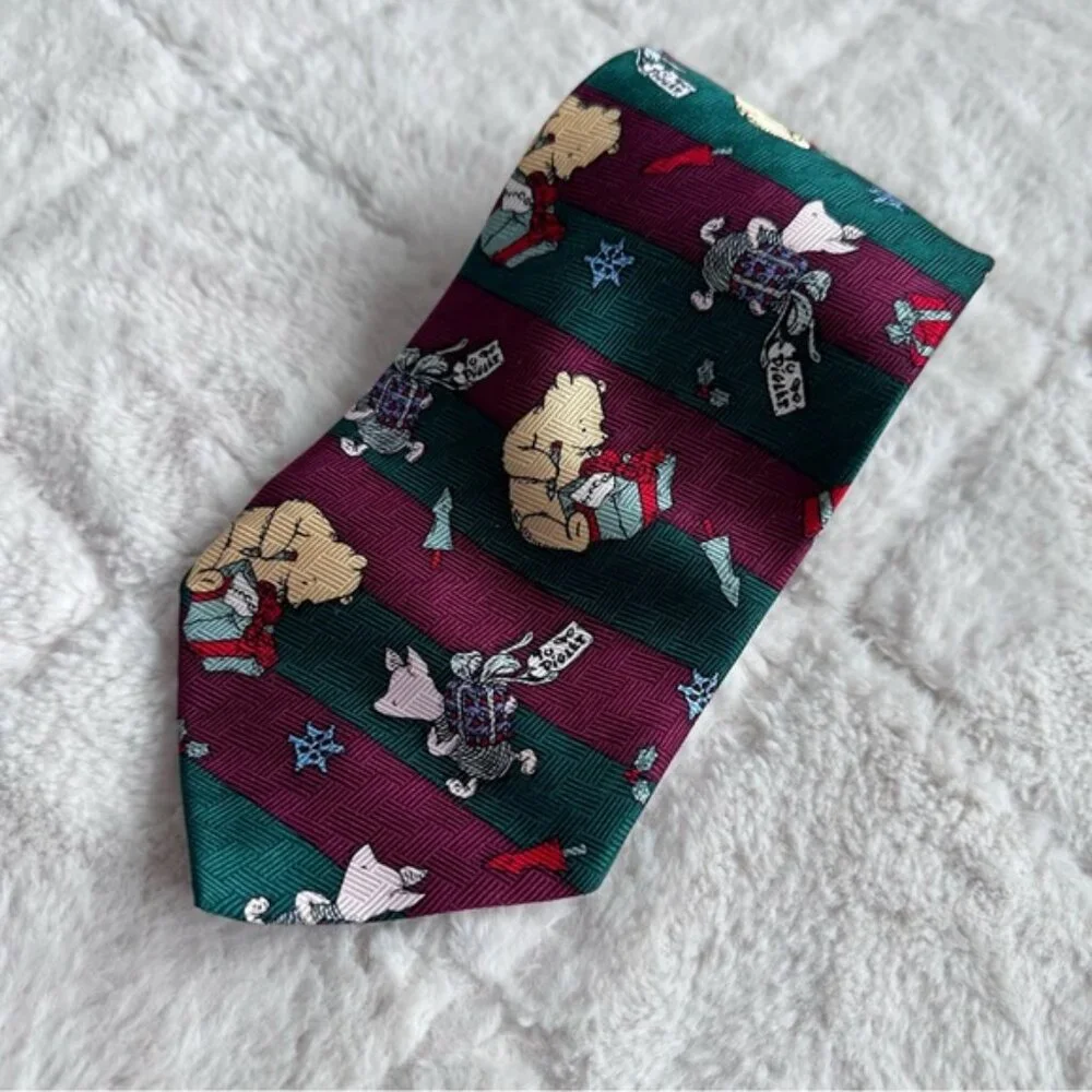 Disney | Classic Winnie the Pooh “Christmas Tie”